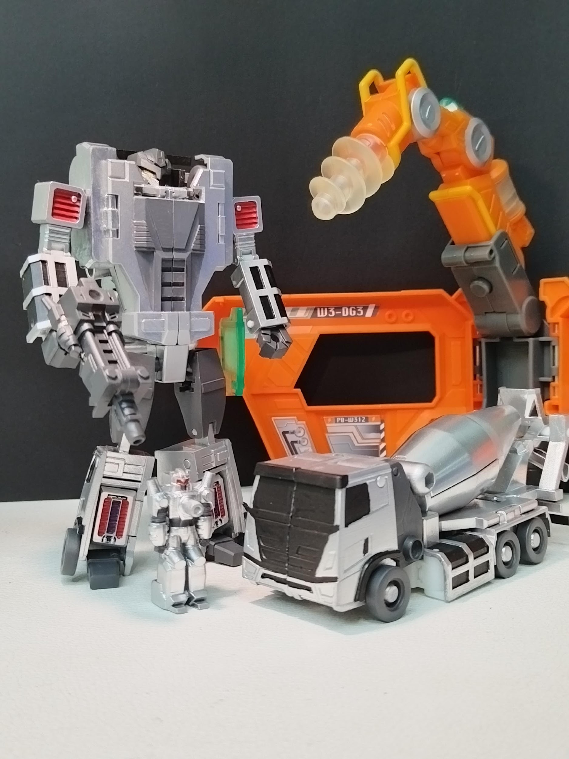 Final hand-painted model